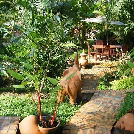 Noble Crown Resort & Spa Koh Lanta Bagian luar foto