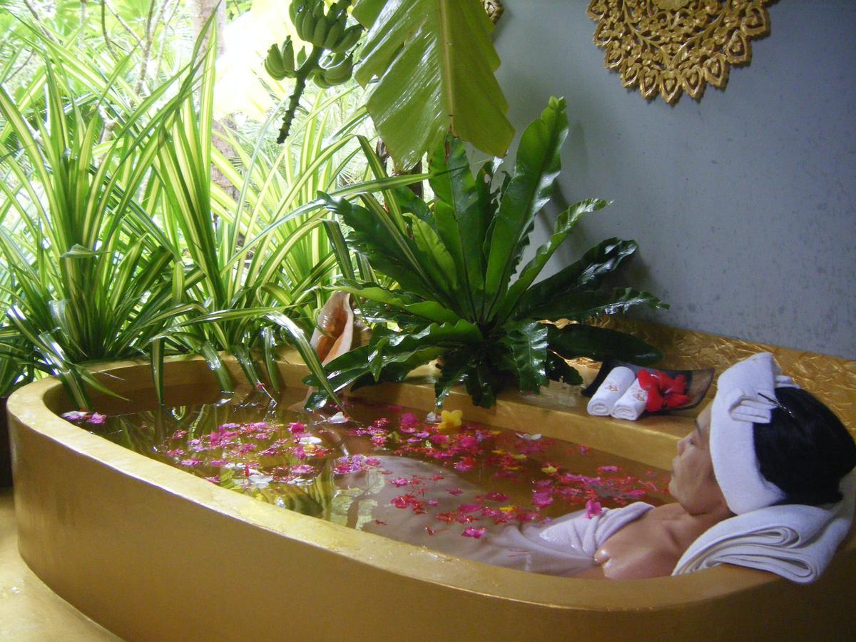 Noble Crown Resort & Spa Koh Lanta Bagian luar foto
